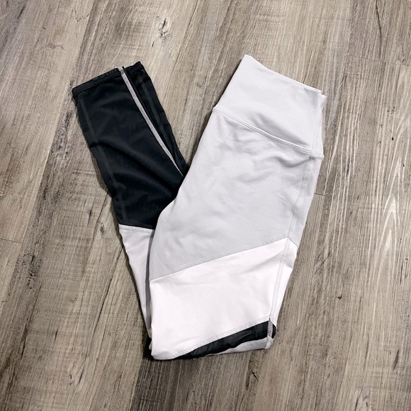 alo sheila high waisted legging with mesh - Picture 3 of 9